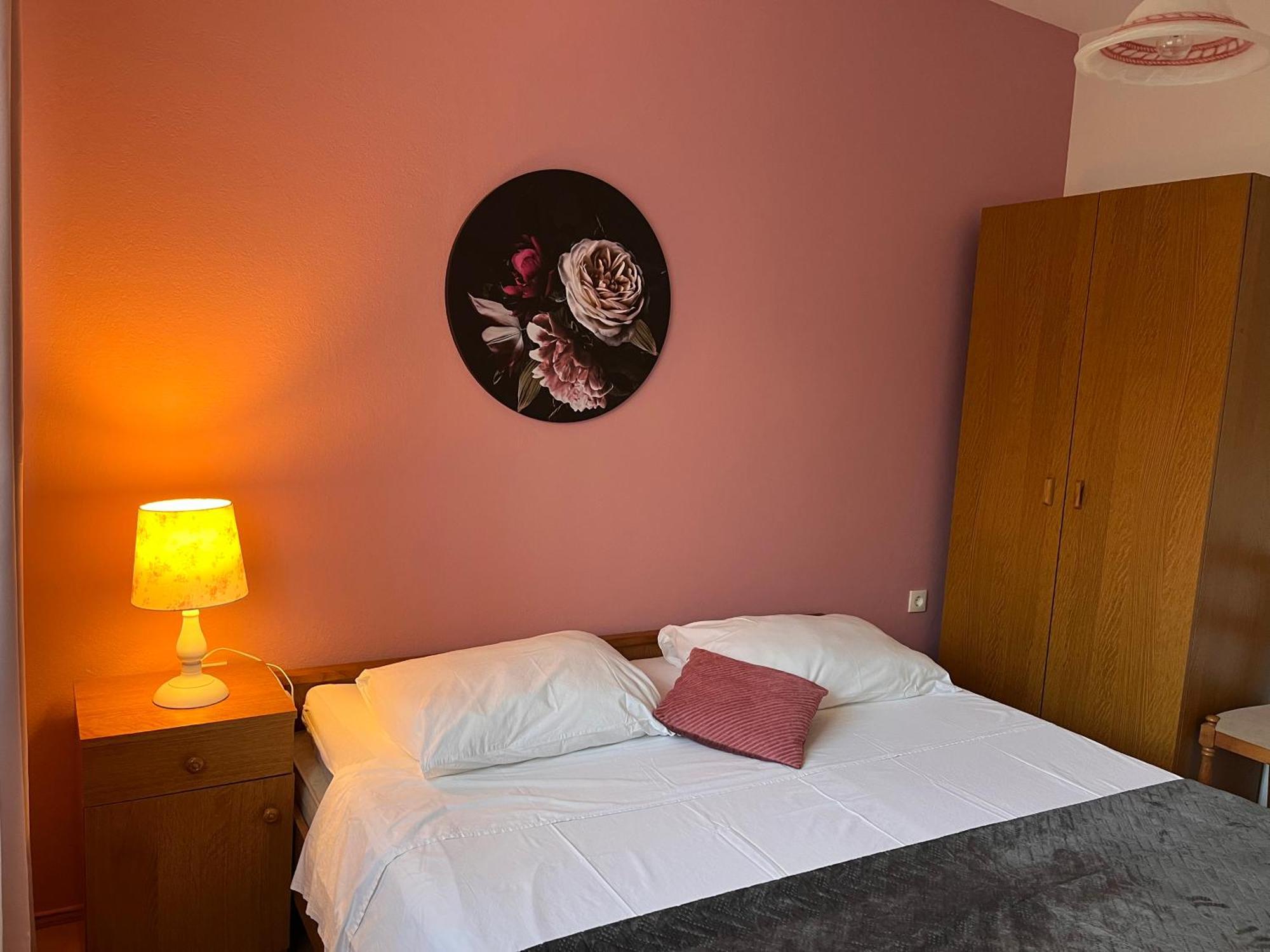Apartments Villa Mirella 20 M From The Sea - Free Parking Trogir Exterior foto
