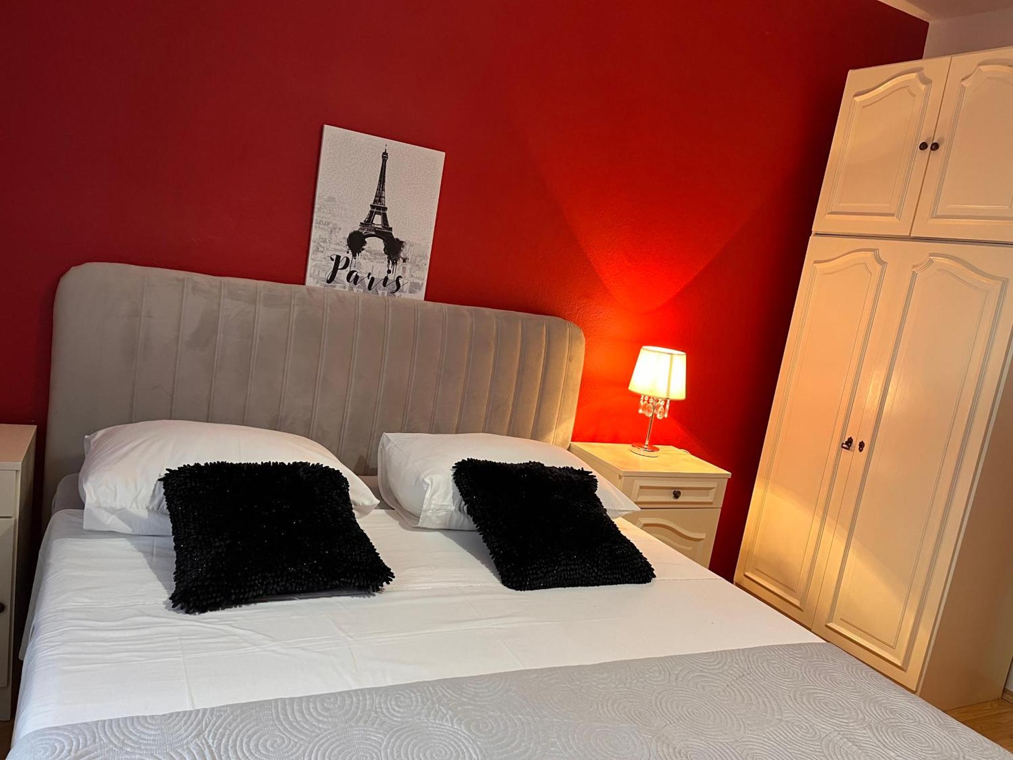 Apartments Villa Mirella 20 M From The Sea - Free Parking Trogir Exterior foto