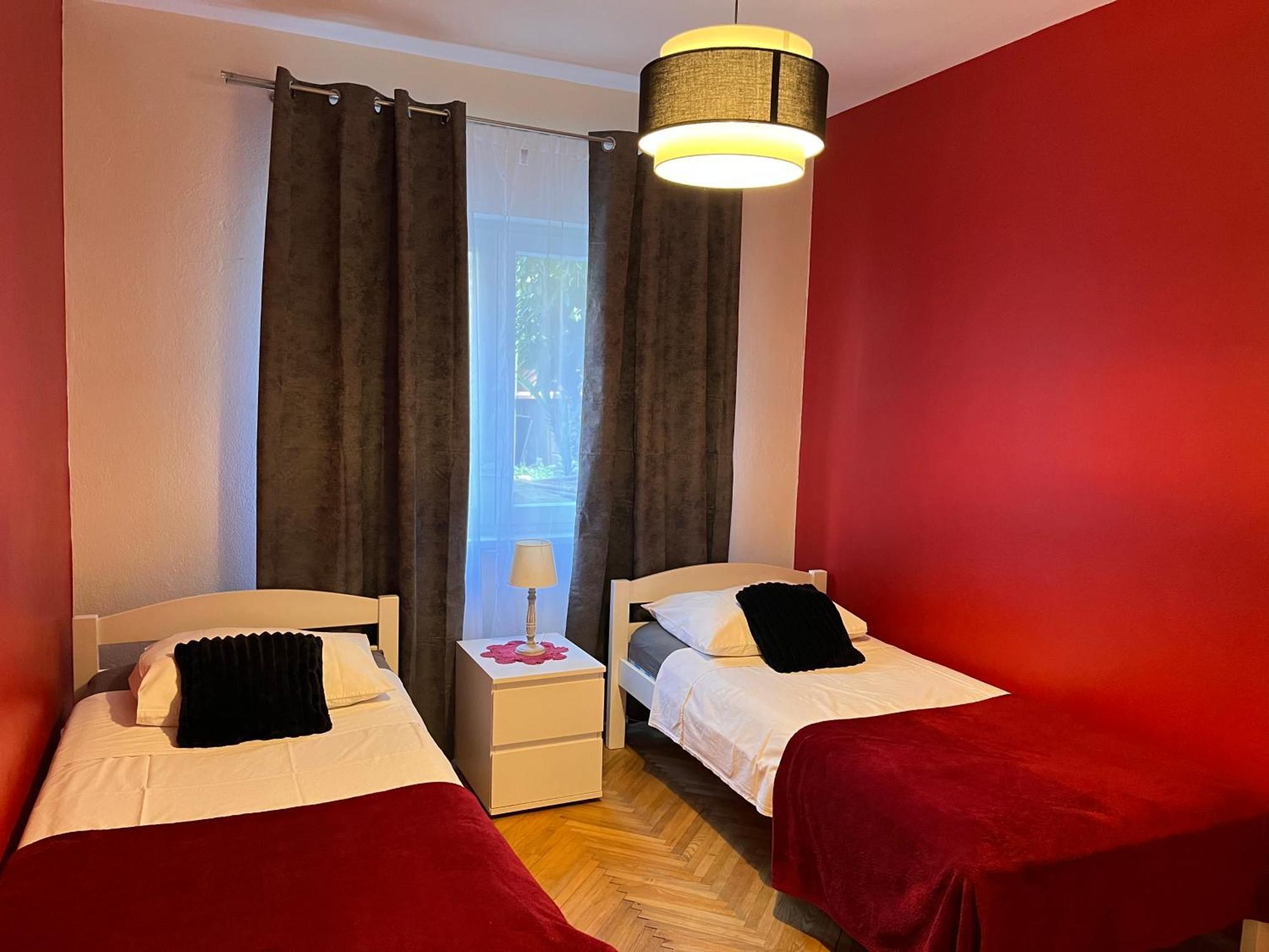 Apartments Villa Mirella 20 M From The Sea - Free Parking Trogir Exterior foto